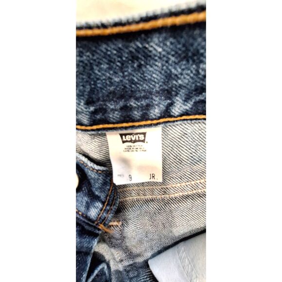 Vintage Girls Womens Levi's High Waist Jean Shorts Classic Blue Red Tab Sz 9 Jr. - Picture 7 of 11